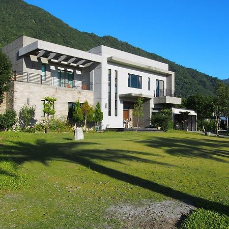 新城海阔天空旅馆公寓 外观 照片